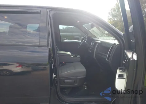 2015 Ram 1500 Express из США, поврежденный, VIN 1C6RR6KT7FS570072